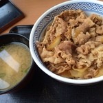 Yoshinoya - 牛丼＆みそ汁