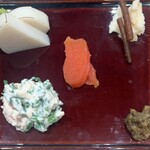 Soba Hitosuji - ・菜の花と金村の白和え・炙り板わさ 蕗味噌  ・たらこのかす味噌漬け・やま牛蒡ゴルゴンゾーラ