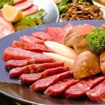 Kuroge wagyuue yone goyakiniku ariran - 