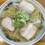 ラーメンうめ八 - 料理写真: