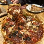 Butcher Republic Ebisu Chicago Pizza ＆ Beer - 