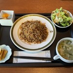 北京ダック専門店 銀座芳亭 - 黒チャーハン定食