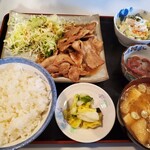 定食 茶の間 - 