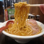 久月 - 麺リフトアップ