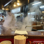 豚骨醤油ラーメン 王道家 - 