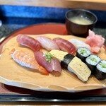 しほう田 - にぎり鮨ランチ … ¥1,300円（税込）