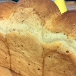 ブゥランジェリィ・アペ - 父用に玄米食パンをゲット