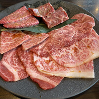 焼肉うしごろ 銀座並木通り店 - 