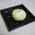 御菓子司 聚洸 - 「寒牡丹 」練り切り、粒餡