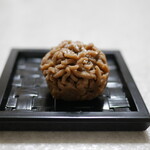 御菓子司 聚洸 - 「初雪」きんとん／粒あん