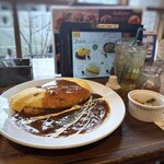 MASTARS CAFE - ビーフデミグラス・オムライスランチ(990円：税込：カード可）。提供までは10分ほど。