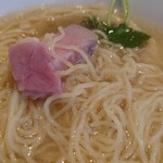 中華飯店 キンサン - レアチャーシューと超極細麺