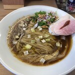 めん処 きよ洲 - 醤油香るサバとオリーブのぶたらぁめん850円税込！