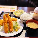 福田 大衆酒場 - ランチ 豚ロースカツエビ定食