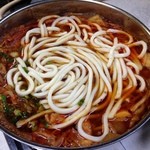 たつ屋 - うどんを入れて