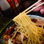 一条流がんこ総本家分家四谷荒木町 - サッポロめんフーズ製の縮れ麺