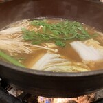 湯元　すぎ嶋 - 地味噌の味がよく猪肉の美味しさが増します。しめは、お雑炊をいただきました。