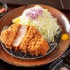 すずや - 料理写真:厚切りロースかつ定食