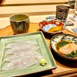 炎水 - 天然虎河豚刺しはあん肝ポン酢で　く〜旨い！