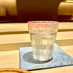 炎水 - 素敵なグラスでお水を