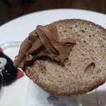 GATEAU FESTA HARADA - ラスクと一緒に食べた方がチョコ感が増します