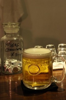 テーブル アンド バー 10 - マンゴー入り生ビール