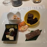 桂林 - 初手の前菜５種盛り合わせから
      なんか凄くないっ？？？