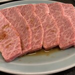 豊岡精肉焼肉店 - 特上カルビ