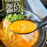 らうめん 侍の侍 - 真っ赤なスープはえびちゃん風味