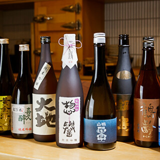 In addition to carefully selected sake, we offer a variety of bottled beer, shochu, and wine.