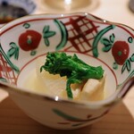 鮨 由う - 源助大根と京揚げ、菜の花のおでん仕立て