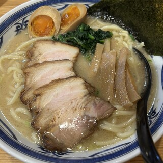 ★れ 風水ラーメン占い / はんつ遠藤 監修: マダム・マーシ 口コミ一覧 : 麺座 風水 （メンザ フウスイ） - 谷塚/ラーメン