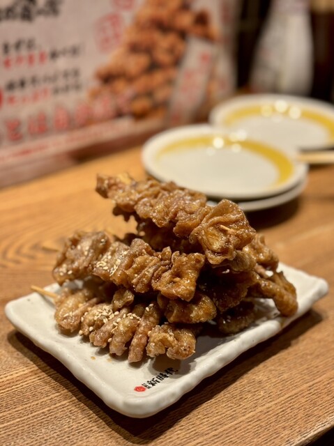 『新橋のガード下で齧り付く「伝串」』by ☆流れ星 : 新時代 新橋店 - 新橋/居酒屋 [食べログ]