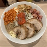 ラーメン 鷹の目 - カルボナーラ1300円豚増し150円