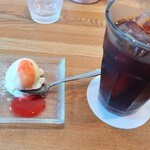 Cafe&kitchen MANABI - 食べ切ったと思ったら、デザートとアフタードリンクまで・・・