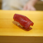 鮨 あらい - 「本鮪赤身漬け」