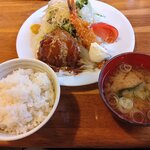 Kicchin Chiki - Aランチ(ハンバーグ、エビフライ)、ご飯、味噌汁
