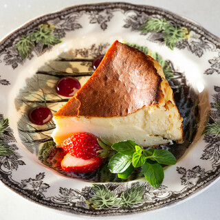 Taste "Basque cheesecake" made by a chef from the Basque region