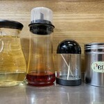 大勝軒 - お酢も美味しいですね