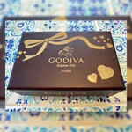 GODIVA Bakery ゴディパン - シンプルパッケージGODIVAトリュフ2個入り
