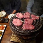 ホルモンさわ - 厚いなぁ～‼️