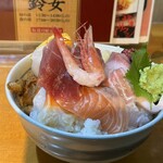 鈴女 - 料理写真:海鮮丼