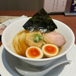 酒肴場 屯 - 津軽煮干し中華蕎麦（味玉入り）¥950、海鮮丼¥500