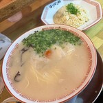 博多らーめん ばりばり軒 - 料理写真: