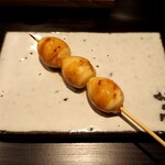 おみ乃 椿 - 白玉（うずらの卵）