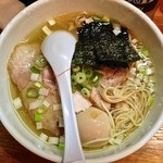 麺や 福一 - 中華そば 塩（￥700）スペシャルトッピング（￥280）1/1/2014