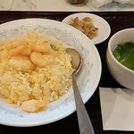 Manri - 海老炒飯(950円)