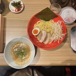 ラー麺 ずんどう屋 - 豚骨つけ麺 1,100円