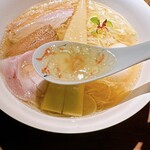 楢製麺 - 特製塩のスープ