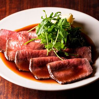 <Using carefully selected seasonal ingredients! >Tender and juicy Japanese Meat Dishes are a must-try